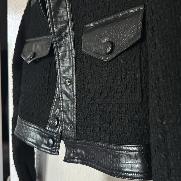 Jacket - Picture 7 of 7